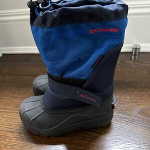 Columbia Navy and Black SNOW Boots